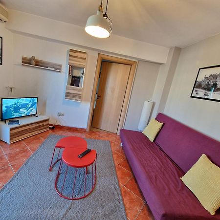 Global Downtown Apartments - Universitate - Balcescu Boekarest Buitenkant foto