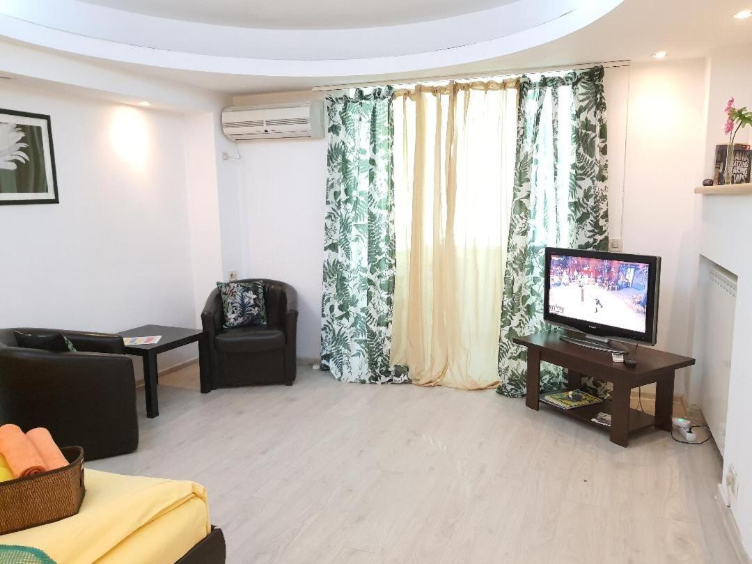 Global Downtown Apartments - Universitate - Balcescu Boekarest Buitenkant foto