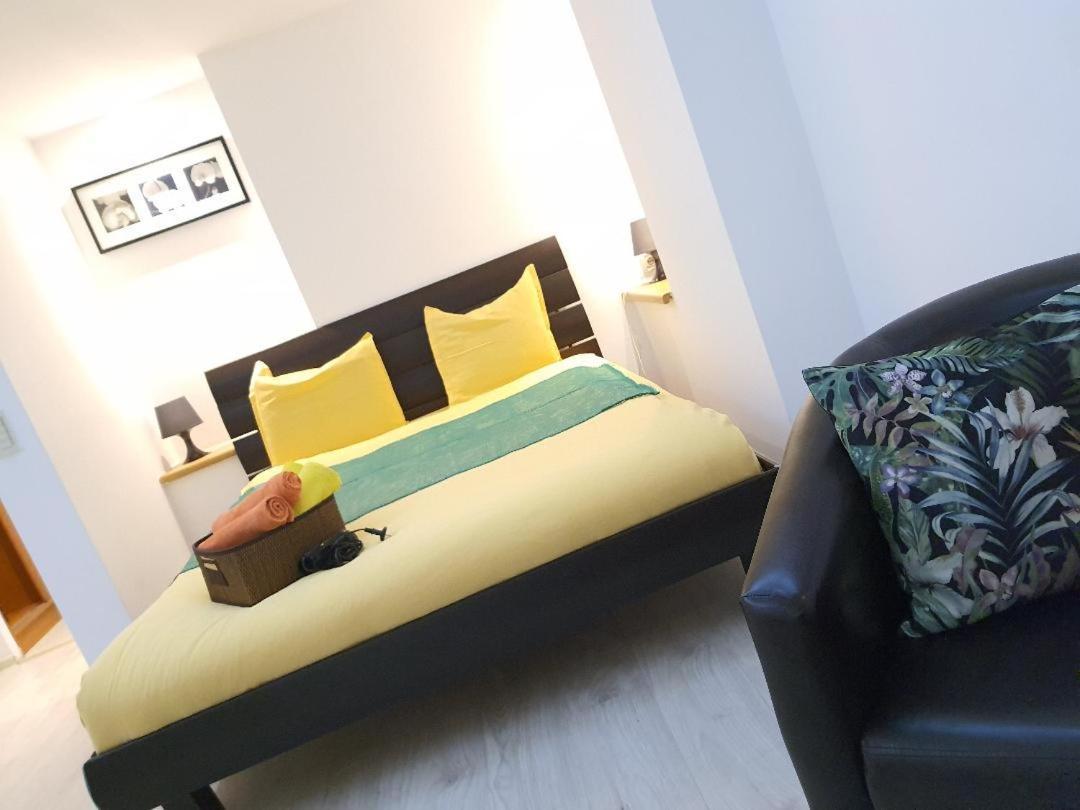 Global Downtown Apartments - Universitate - Balcescu Boekarest Buitenkant foto