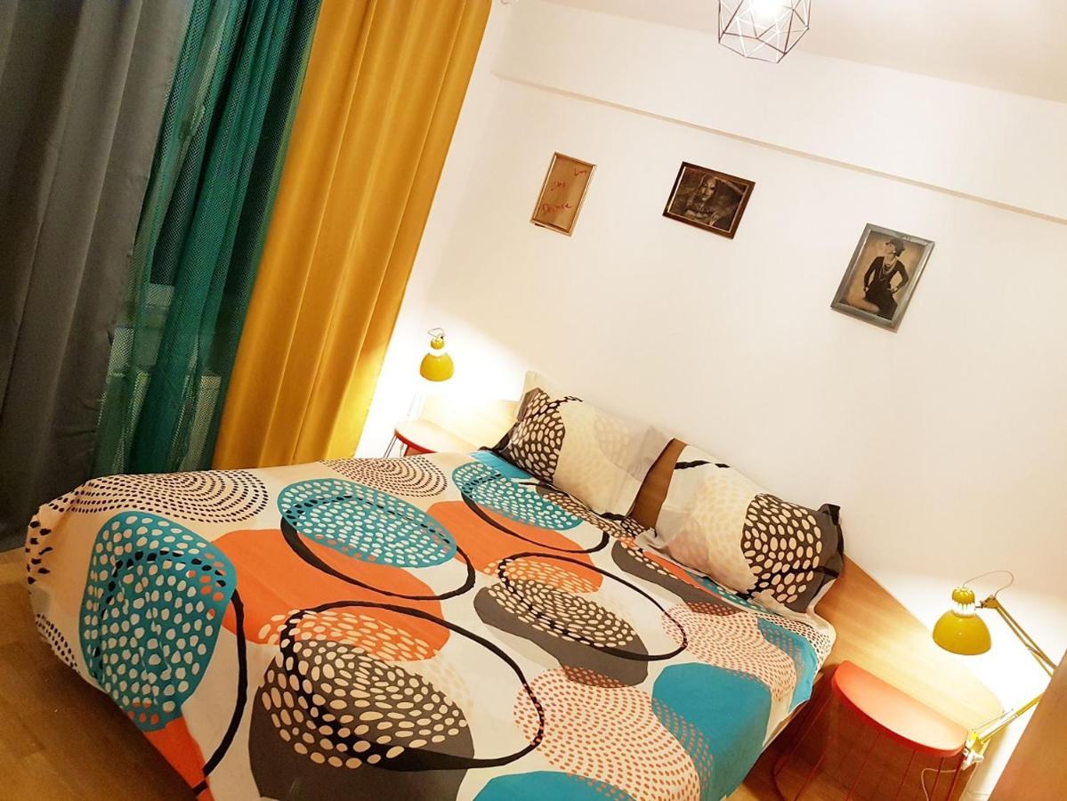 Global Downtown Apartments - Universitate - Balcescu Boekarest Buitenkant foto